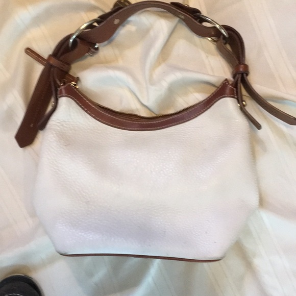 Dooney Bourke pocket book - Picture 2 of 3